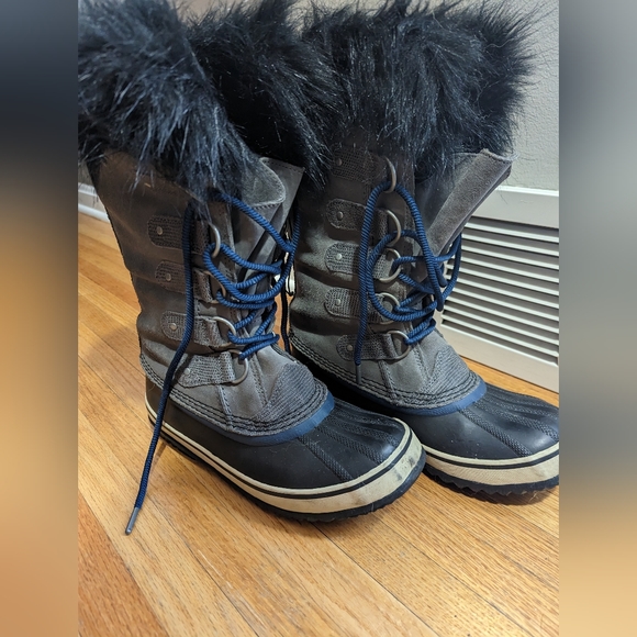 Sorel Joan of Arctic Winter Boot - Picture 1 of 4
